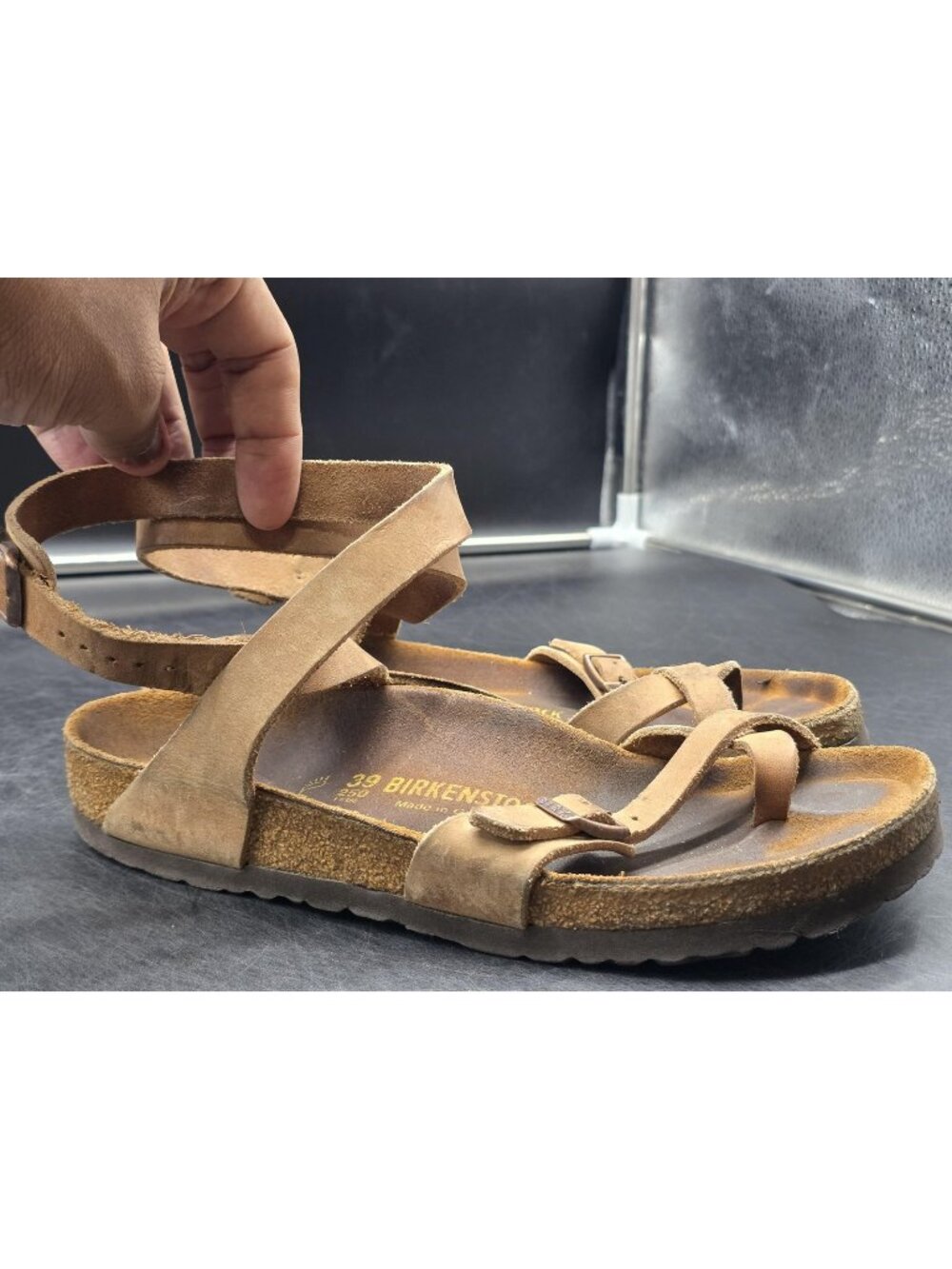 Birkenstock Yara Sandals Womens Size 8 39 Brown Leather Strappy Damage Shoes